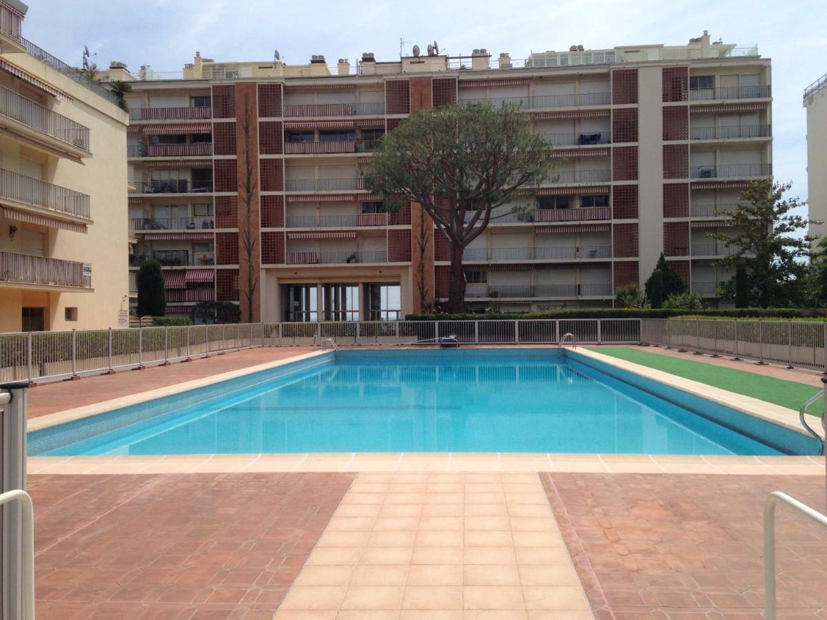 Les Caroubiers Apartment โรกบรูน-กัป-มาร์แต็ง ภายนอก รูปภาพ