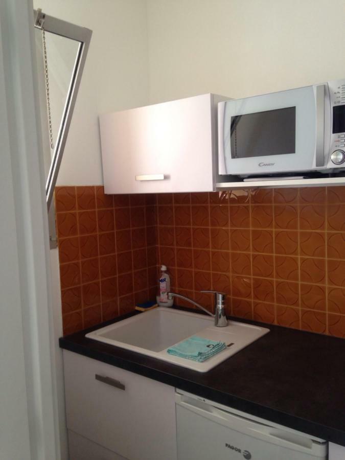 Les Caroubiers Apartment โรกบรูน-กัป-มาร์แต็ง ภายนอก รูปภาพ